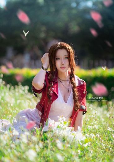 欧美美女大黑b_大片在线观看