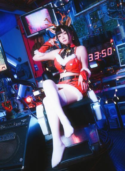 欧美翘臀巨乳_BD国语免费观看